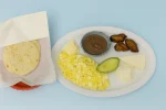 Desayuno huevos picados